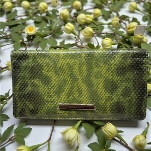 🎄🎁Brahmin Ady Fern Cassatt snakeskin design wallet